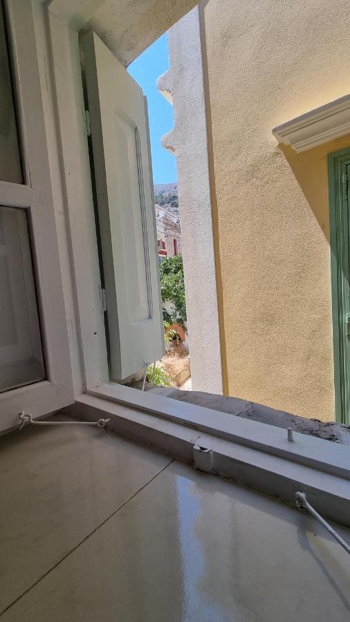 Kozas Art House, Symi Appartement Buitenkant foto